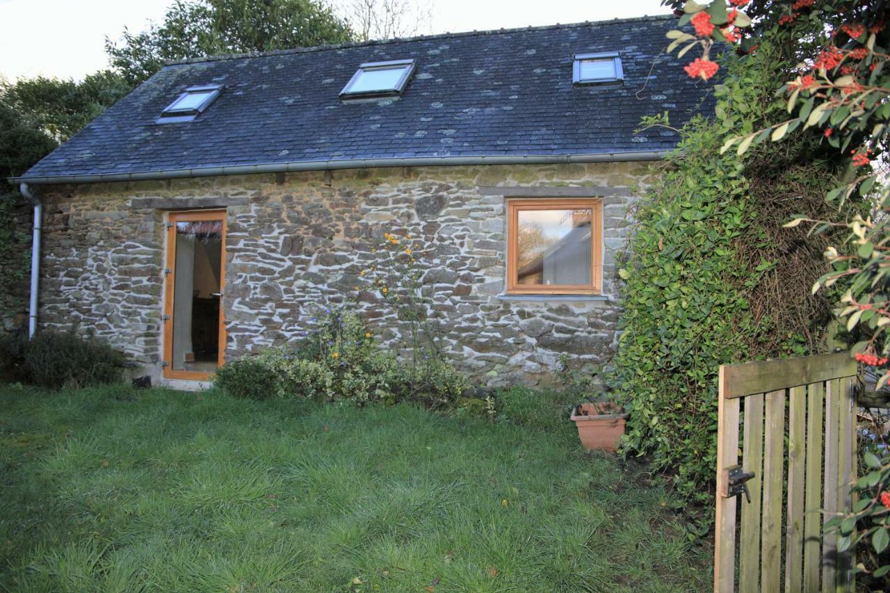 Au Ptit Gite Plounevezel Exterior foto